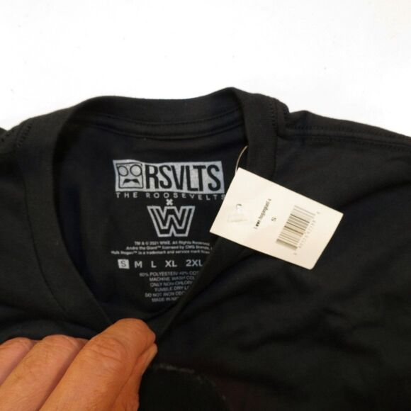 HULK HOGAN vs ANDRE THE GIANT RSVLTS THE ROOSEVELTS x WWE TEE T SHIRT S - NEW - Picture 3 of 4